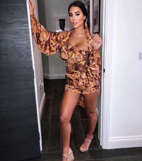 Yazmin Oukhellou feet photo 1