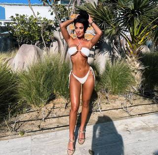 Yazmin Oukhellou feet photo 15