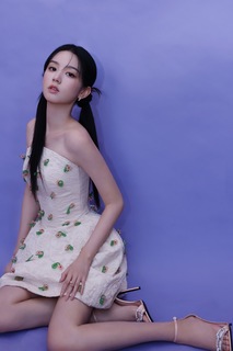Ye Zhou feet photo 18