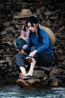 Ye Zhou feet photo 16
