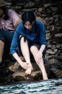Ye Zhou feet photo 15