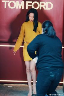 Ye Zhou feet photo 20