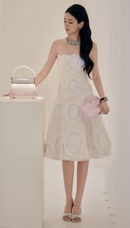 Ye Zhou feet photo 5