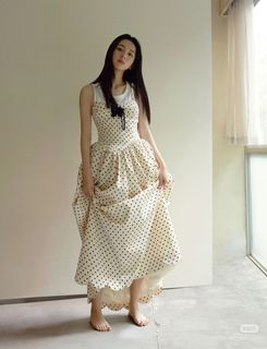 Ye Zhou feet photo 19