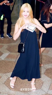 Ye-rim Kim feet photo 7
