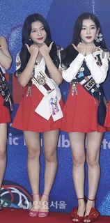 Ye-rim Kim feet photo 13