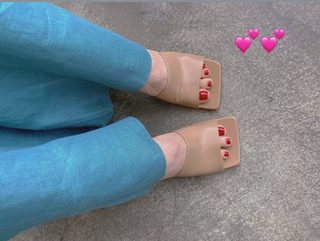 Ye-seul Han feet photo 5