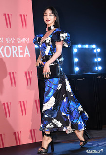 Ye-seul Han feet photo 2