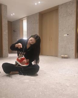 Ye-seul Han feet photo 10