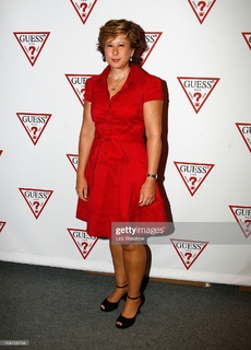 Yeardley Smith feet photo 3