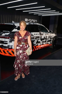 Yeardley Smith feet photo 10