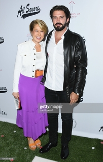 Yeardley Smith feet photo 9