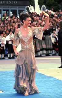 Yelena Isinbayeva feet photo thumbnail