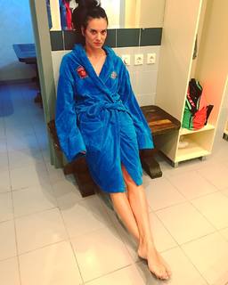 Yelena Isinbayeva feet photo thumbnail