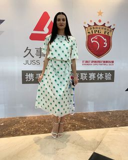 Yelena Isinbayeva feet photo thumbnail