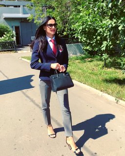 Yelena Isinbayeva feet photo thumbnail