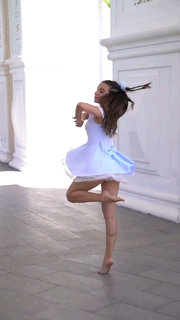 Yeliz Korkmaz feet photo 1