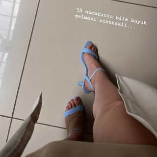 Yeliz Korkmaz feet photo 14