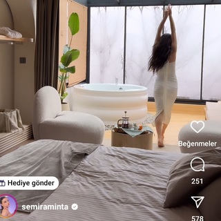 Yeliz Korkmaz feet photo 9