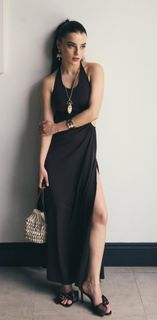 Yeliz Korkmaz feet photo 18