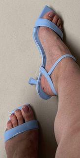 Yeliz Korkmaz feet photo 3