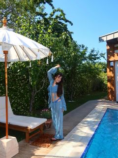 Yeliz Korkmaz feet photo 2