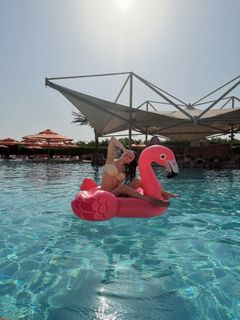 Yeliz Korkmaz feet photo 1