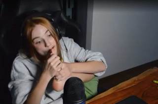 Yelyzaveta Vasylenko feet photo 11