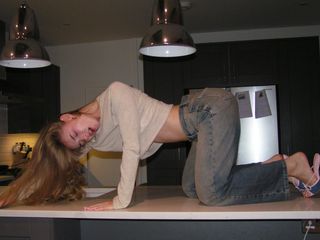 Yelyzaveta Vasylenko feet photo 7