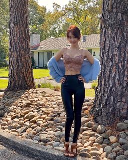 Yeon Mi Park feet photo 10