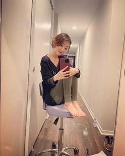 Yeon Mi Park feet photo 19
