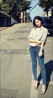 Yeon-Seo Oh feet photo 3
