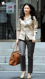 Yeong-ae Lee feet photo 14
