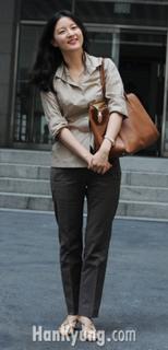 Yeong-ae Lee feet photo 12