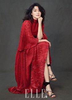 Yeong-ae Lee feet photo 18