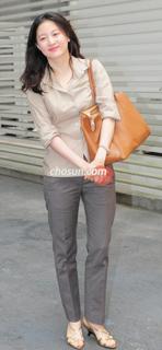 Yeong-ae Lee feet photo 19