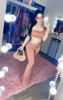 Yeri Mua feet photo thumbnail