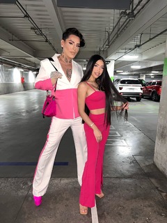 Yeri Mua feet photo thumbnail