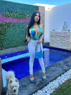 Yeri Mua feet photo thumbnail