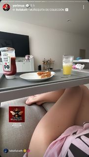 Yeri Mua feet photo thumbnail