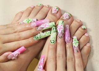 Yeri Mua feet photo 6