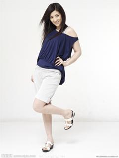 Yi Huang feet photo 4