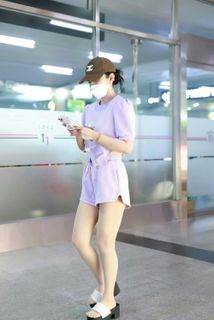 Yi Huang feet photo 11