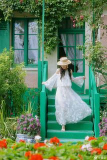 Yi Huang feet photo 9