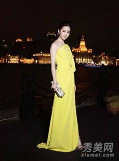 Yifei Liu feet photo 8