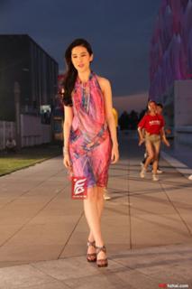 Yifei Liu feet photo 20