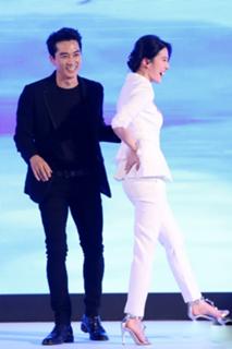 Yifei Liu feet photo 20