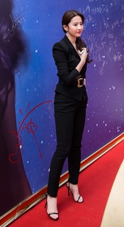 Yifei Liu feet photo 19