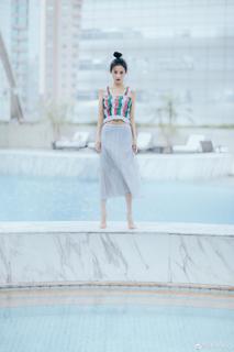 Yitong Li feet photo 3