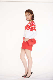 Yitong Li feet photo 14